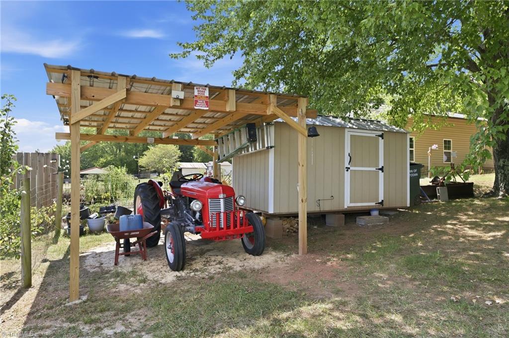 122 Turner Road Property Photo 2