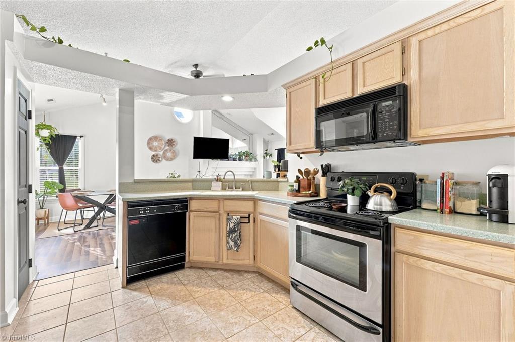 1 Ivy Ridge Court Property Photo 9