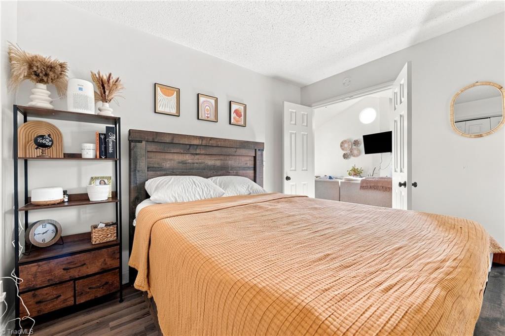 1 Ivy Ridge Court Property Photo 16