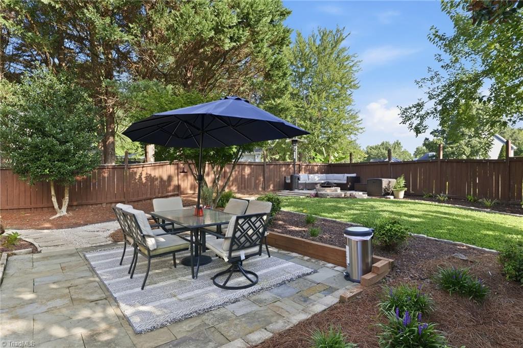 1 Ivy Ridge Court Property Photo 21