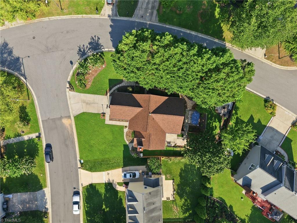 1 Ivy Ridge Court Property Photo 25
