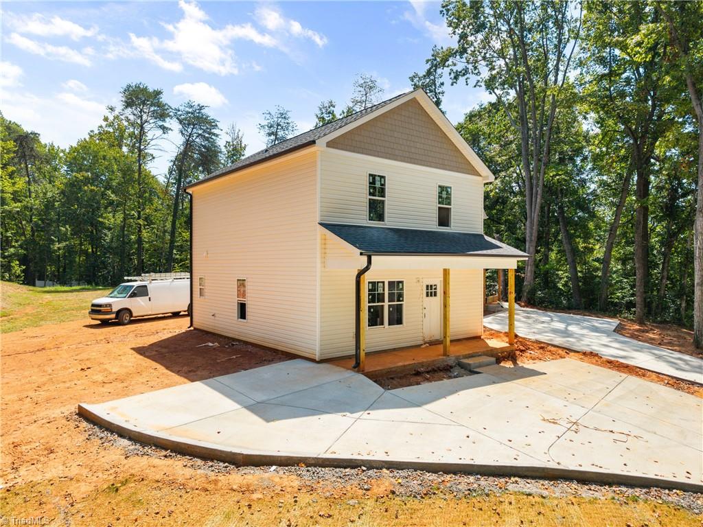 107 Barlow Circle
