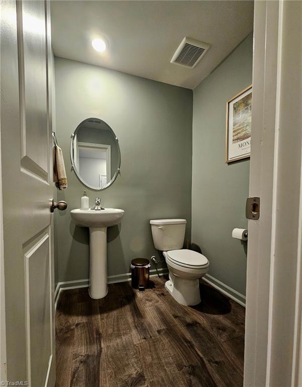 6947 Saddlebred Drive Property Photo 5