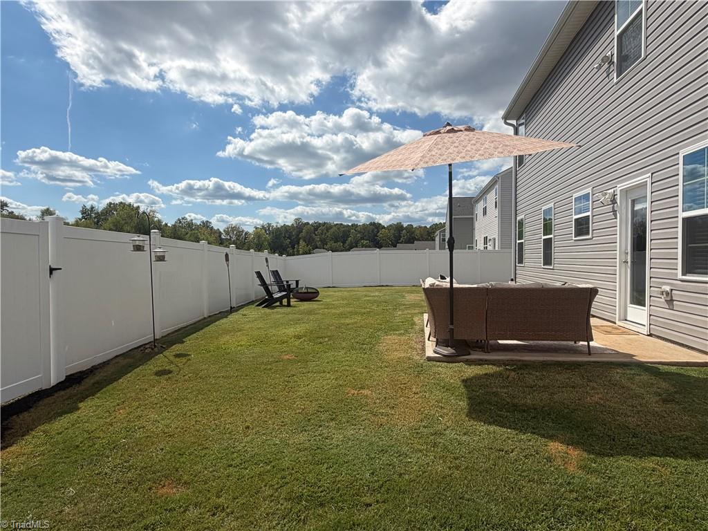6947 Saddlebred Drive Property Photo 22