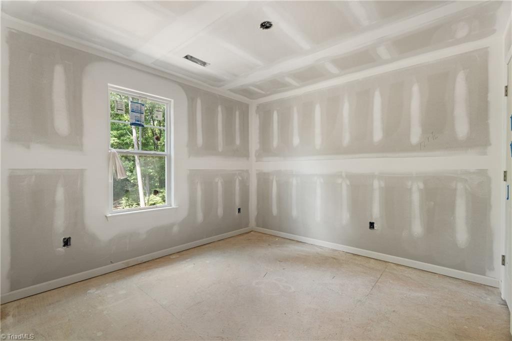 113 Barlow Circle Property Photo 14