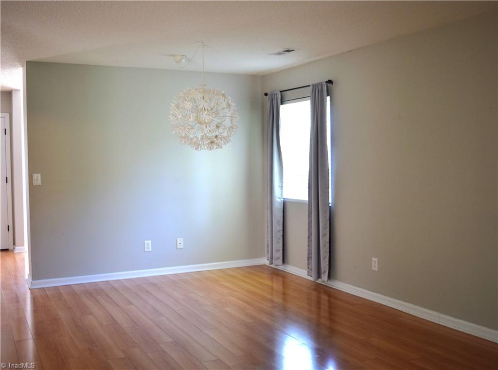 1015 Cayley Court Property Photo 8