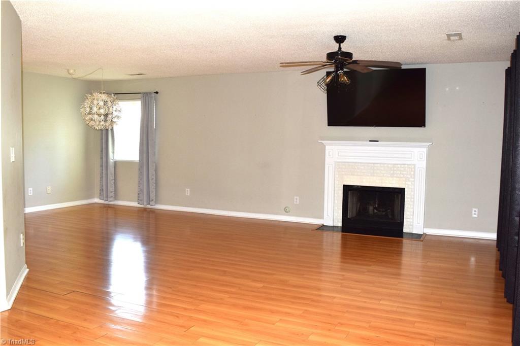 1015 Cayley Court Property Photo 11