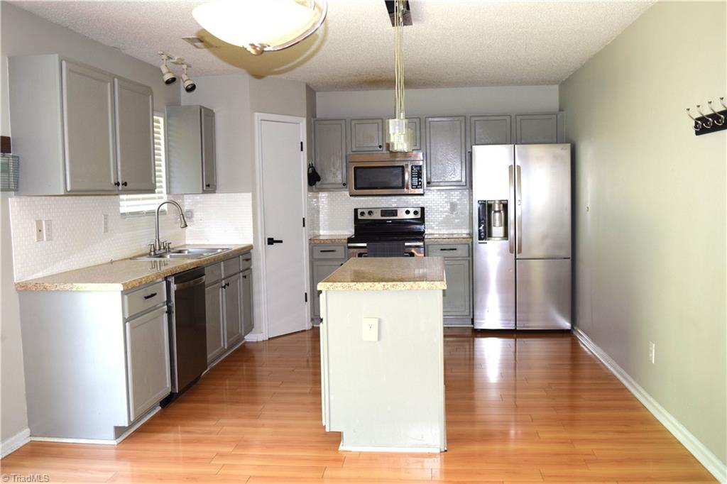 1015 Cayley Court Property Photo 18