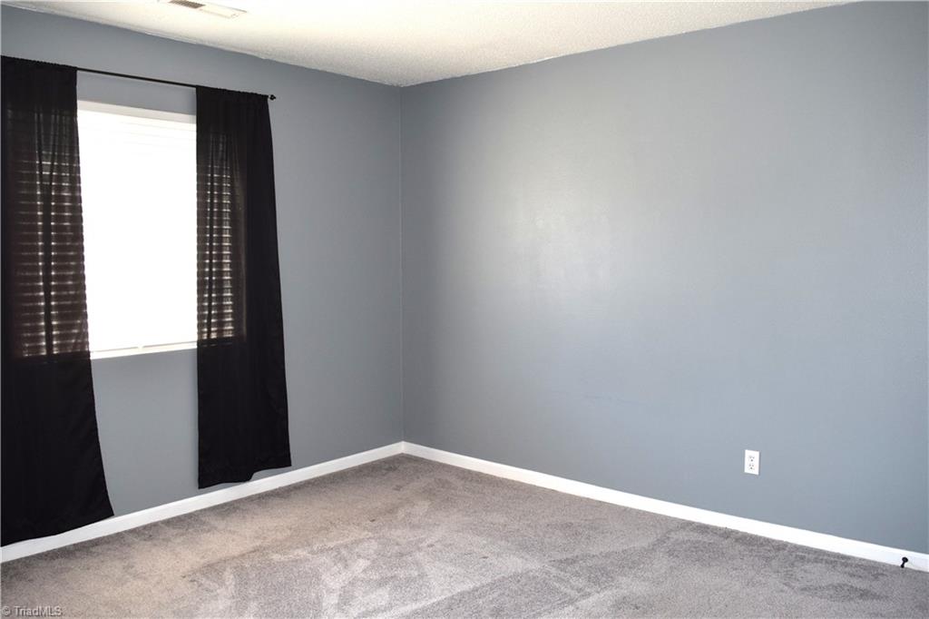 1015 Cayley Court Property Photo 27