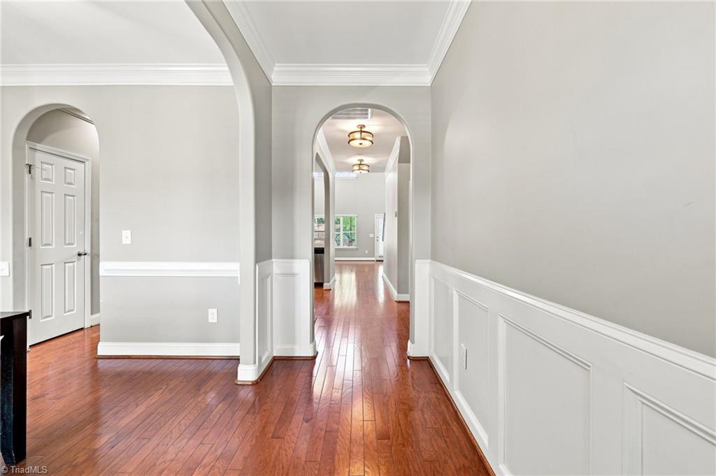 5465 Holbein Gate Road Property Photo 4