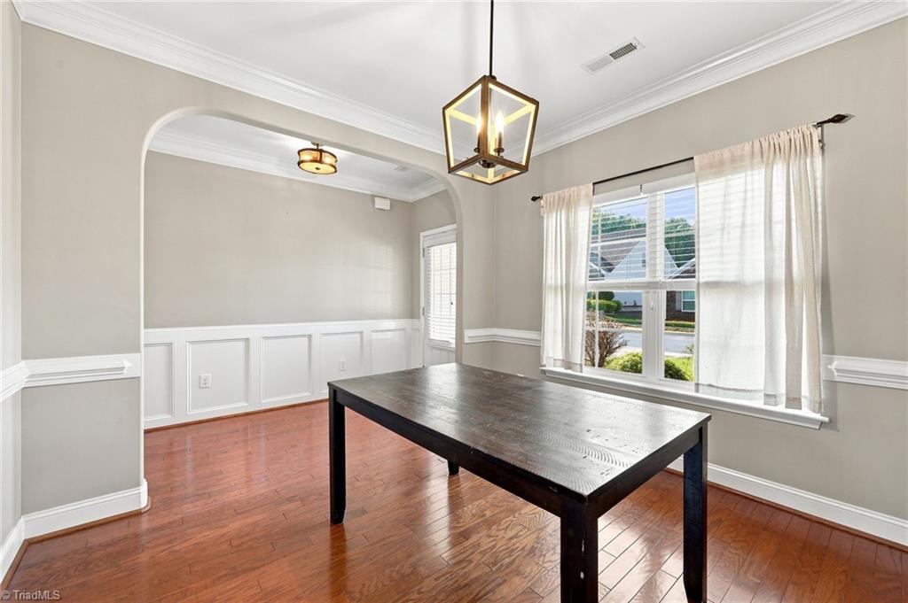 5465 Holbein Gate Road Property Photo 6