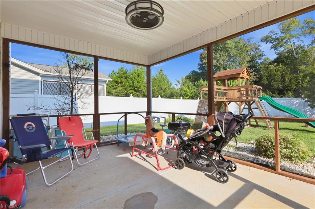 5465 Holbein Gate Road Property Photo 34
