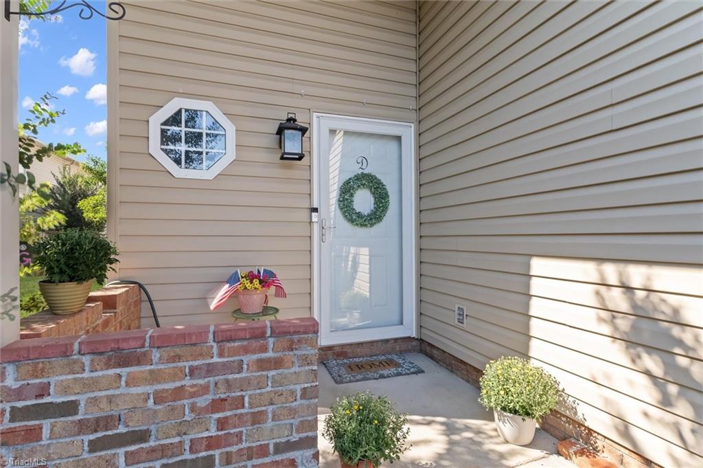 307 Skiles Heights # D