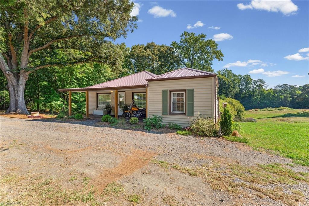 2360 Us Highway 601 N Property Photo 1