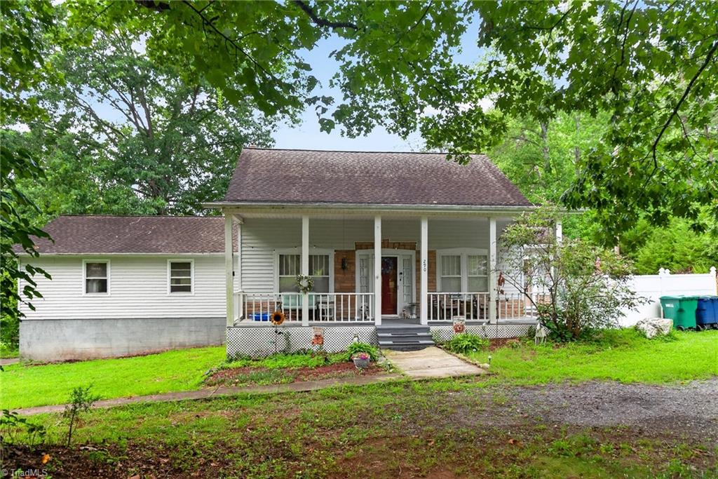 290 Grady Road Property Photo 1