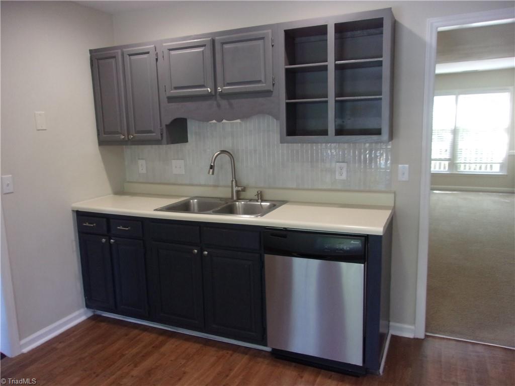 1715 Ternberry Road Property Photo 8