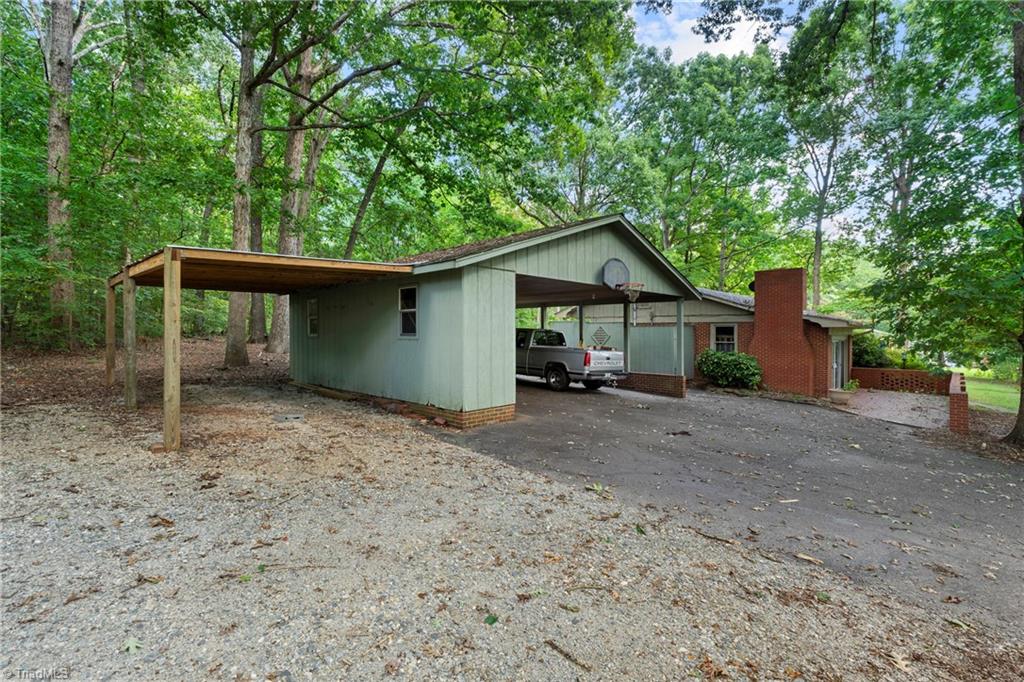 386 Broad Street Property Photo 10