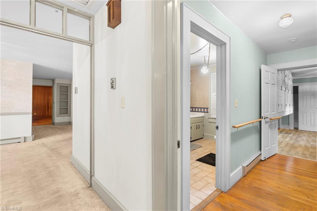 386 Broad Street Property Photo 14