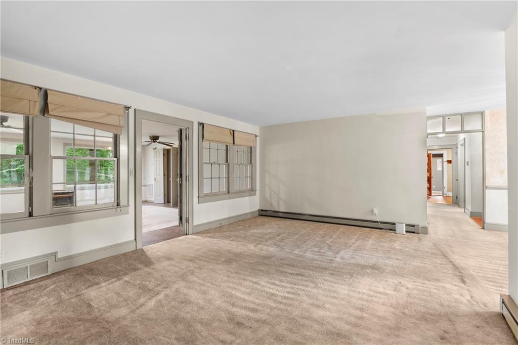 386 Broad Street Property Photo 15