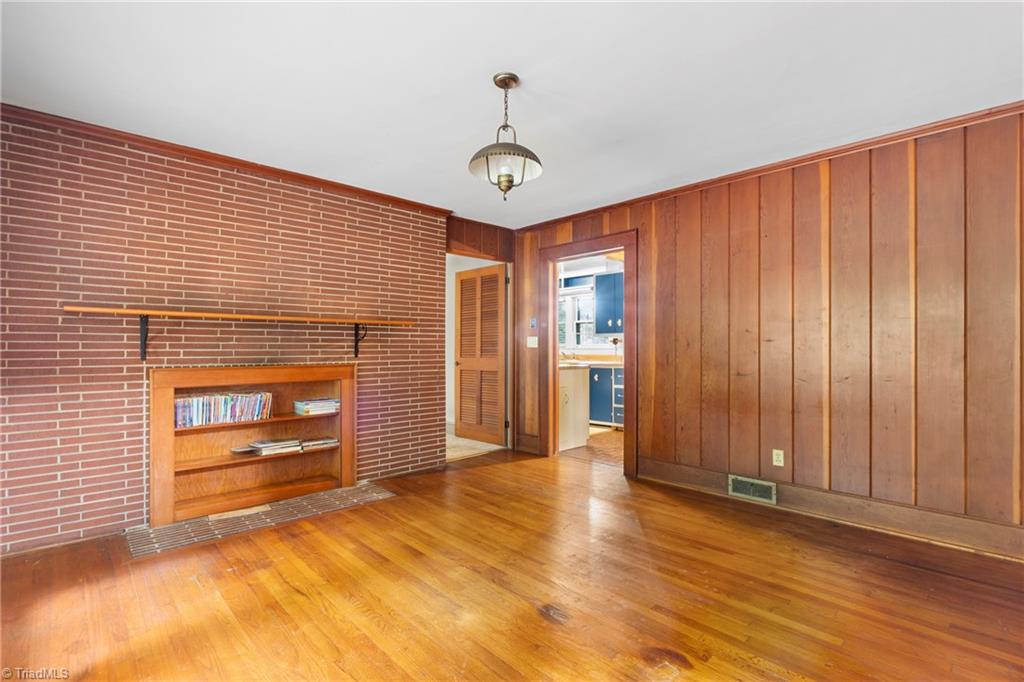 386 Broad Street Property Photo 21