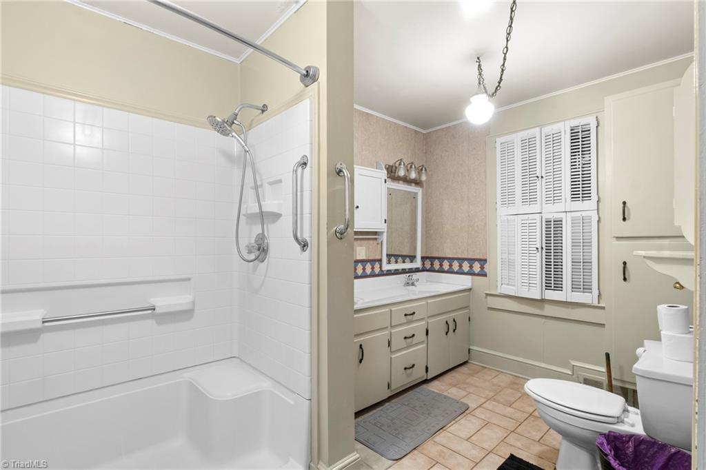 386 Broad Street Property Photo 29