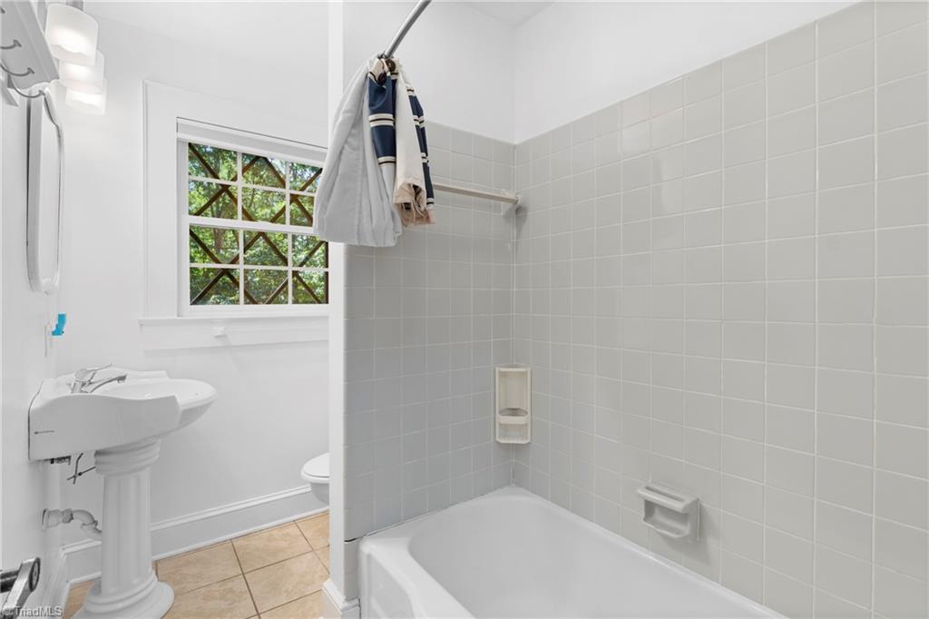 386 Broad Street Property Photo 34
