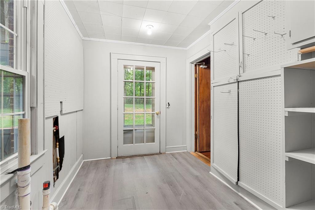 386 Broad Street Property Photo 35