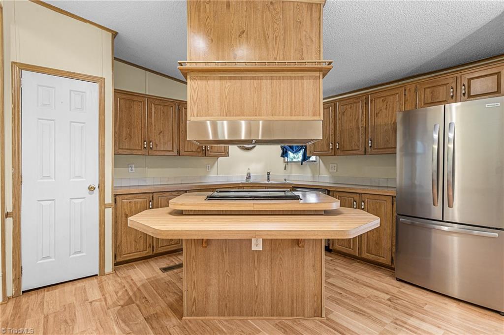 1418 William Riley Road Property Photo 6