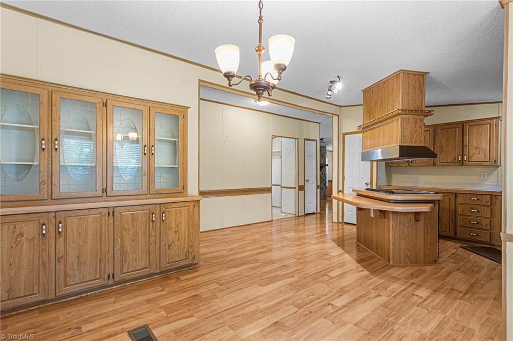 1418 William Riley Road Property Photo 8