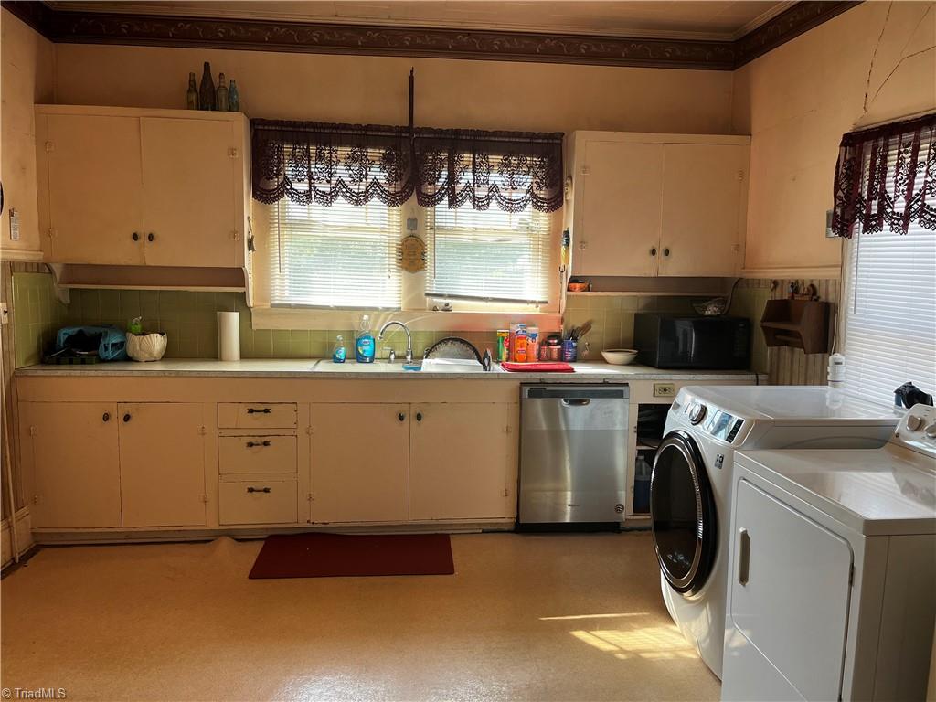 207 Summit Street Property Photo 11