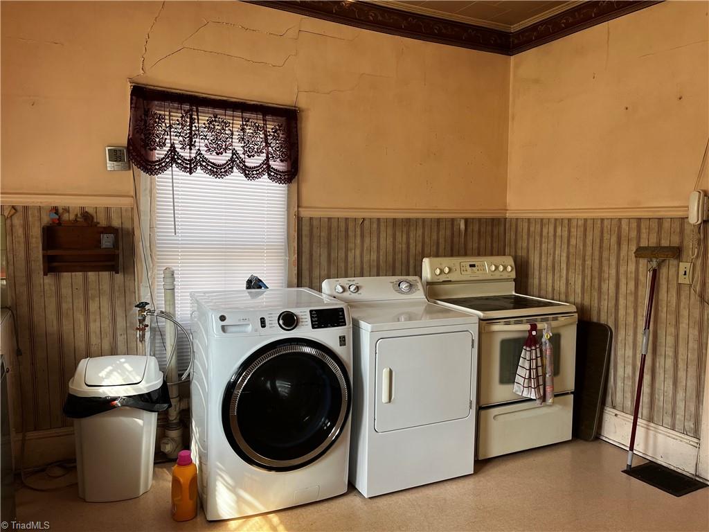 207 Summit Street Property Photo 12