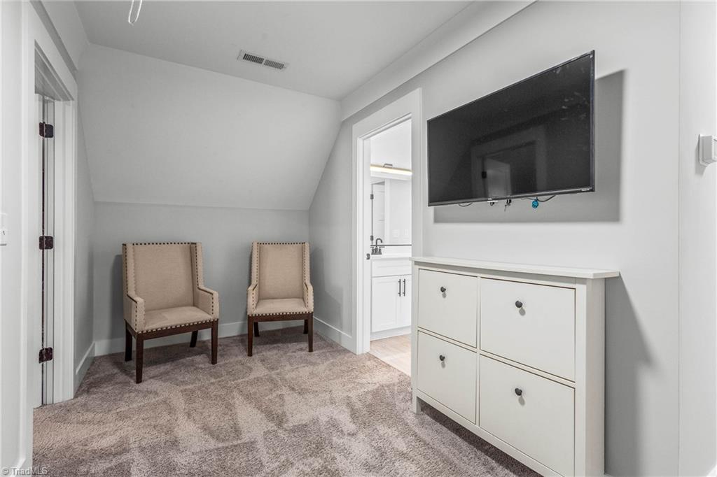 569 Wentworth Drive Property Photo 30