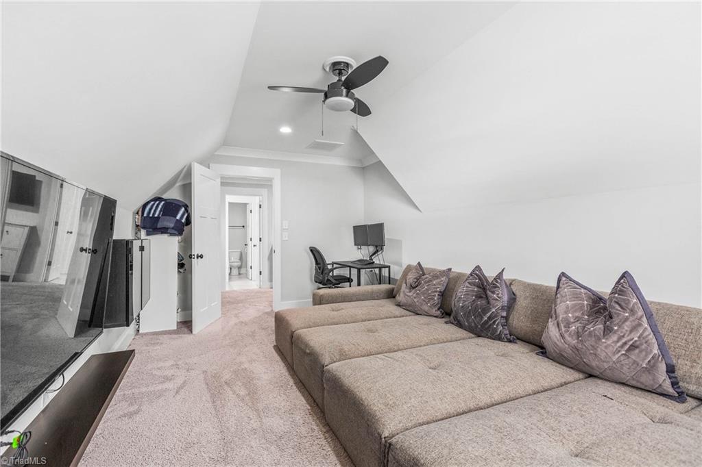 569 Wentworth Drive Property Photo 36