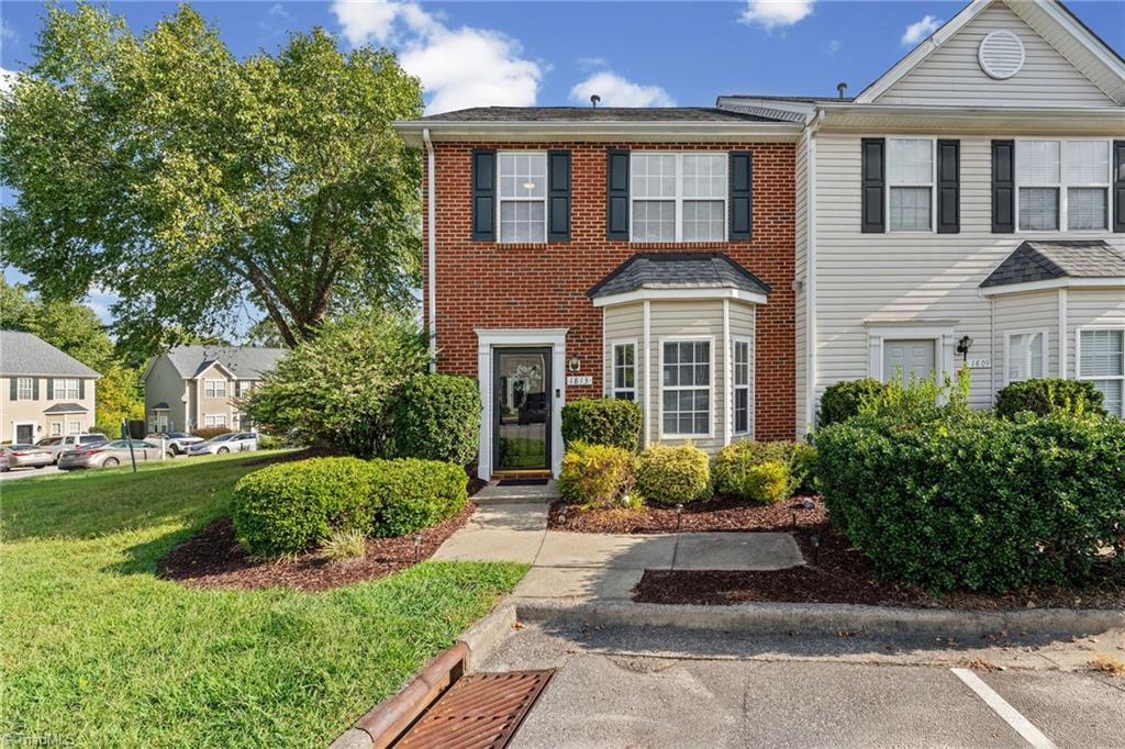 1813 Olivers Crossing Circle