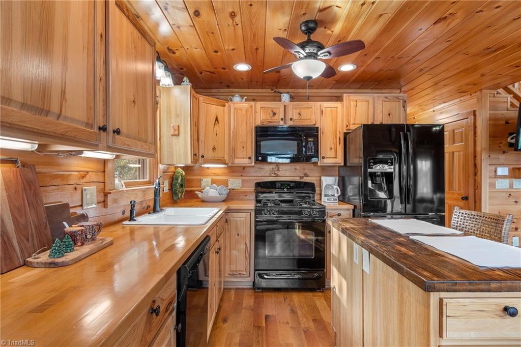 2257 Quiet Creek Lane Property Photo 24