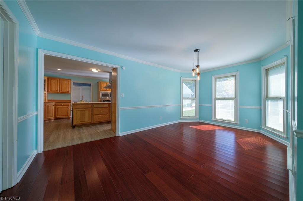 8908 Cedar Spring Drive Property Photo 7