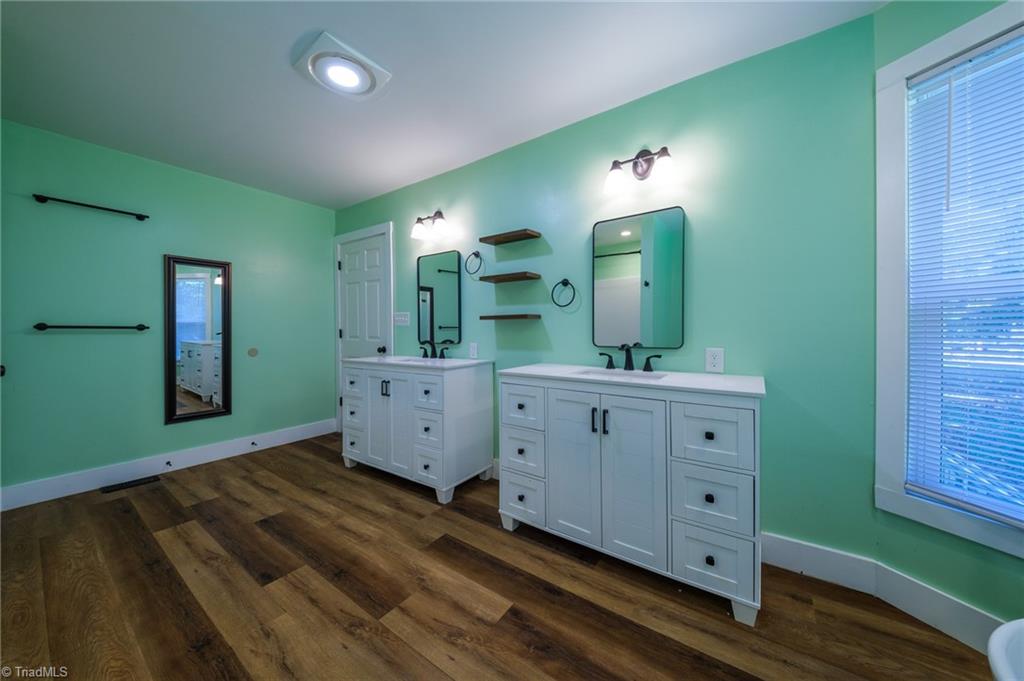 8908 Cedar Spring Drive Property Photo 21