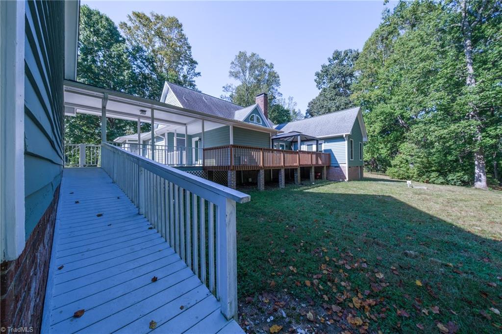 8908 Cedar Spring Drive Property Photo 34