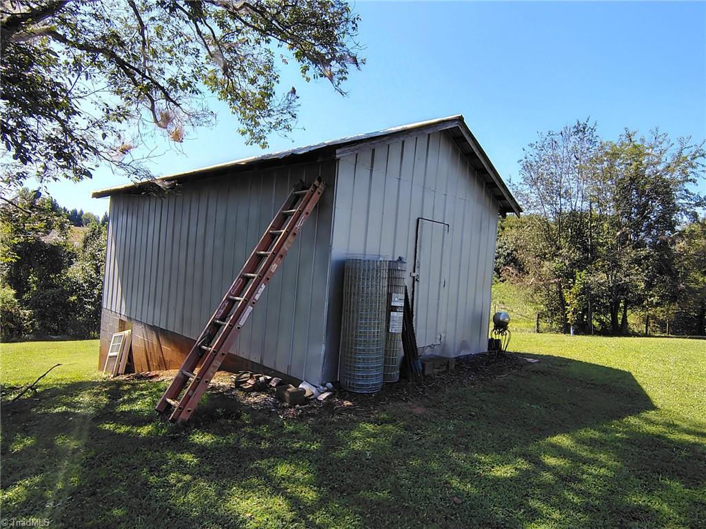 727 Cody Trail Property Photo 16