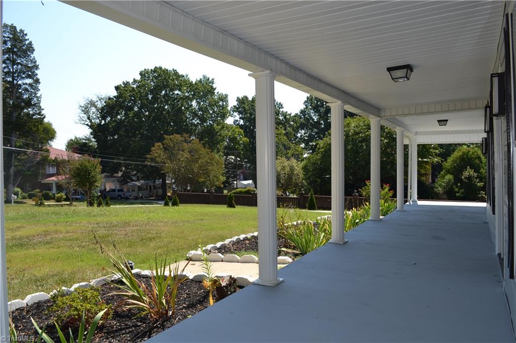 535 Patrick Street Property Photo 8