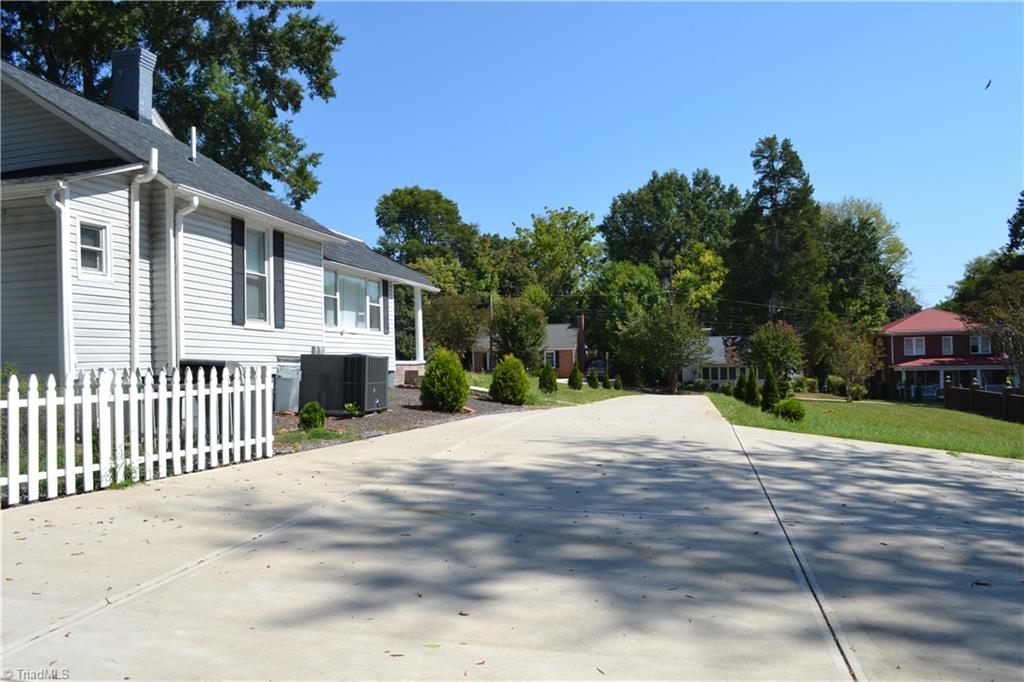 535 Patrick Street Property Photo 16