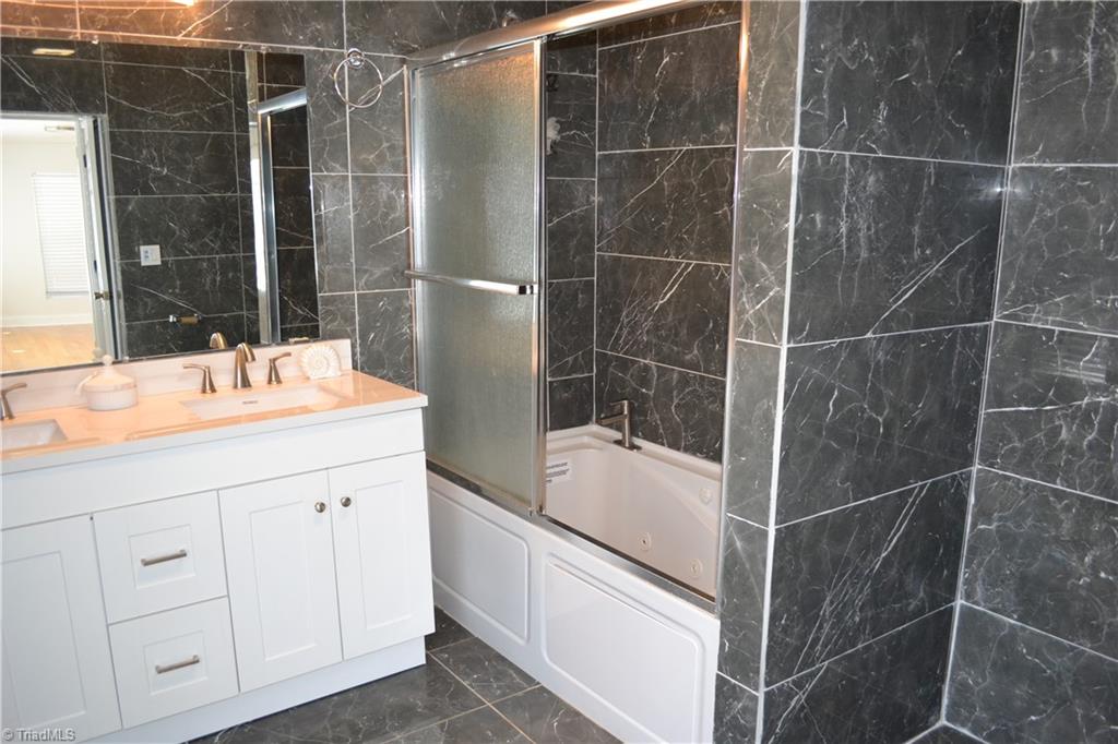 535 Patrick Street Property Photo 37