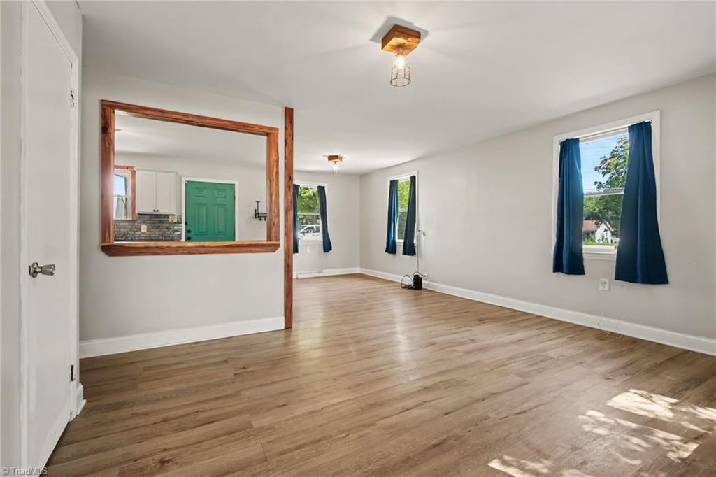 118 Shady Grove Road Property Photo 8