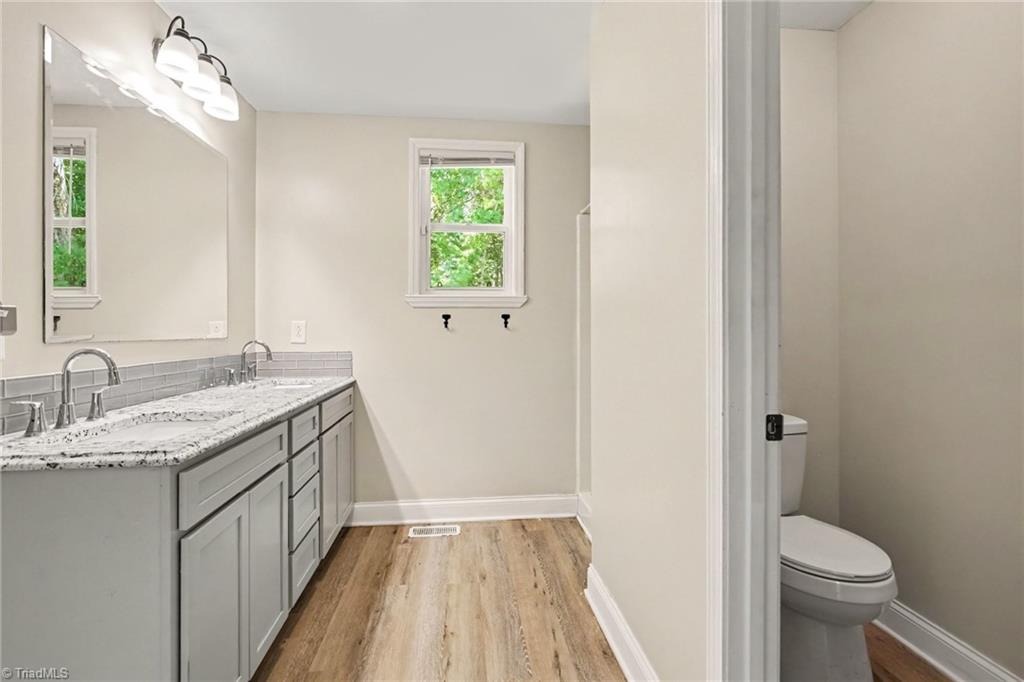 118 Shady Grove Road Property Photo 18