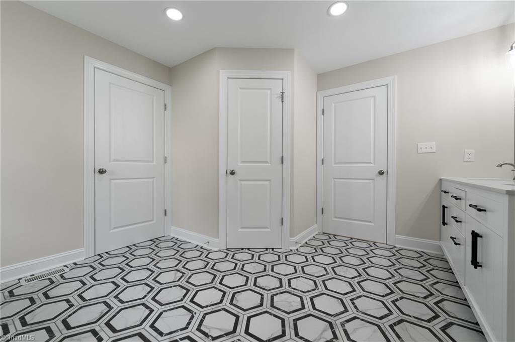 1412 Youngs Mill Road Property Photo 34
