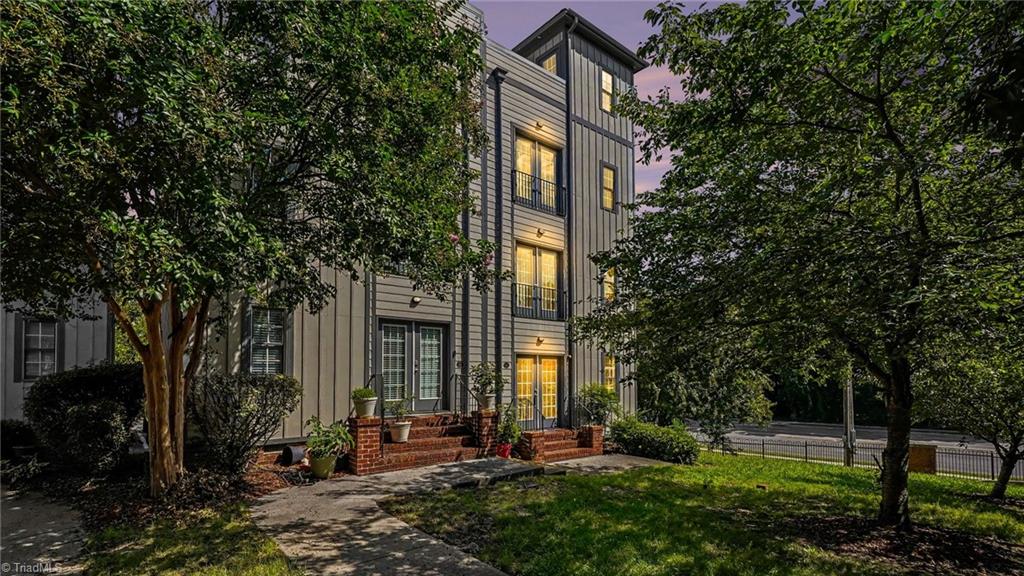 445 Mcadoo Avenue Property Photo 1