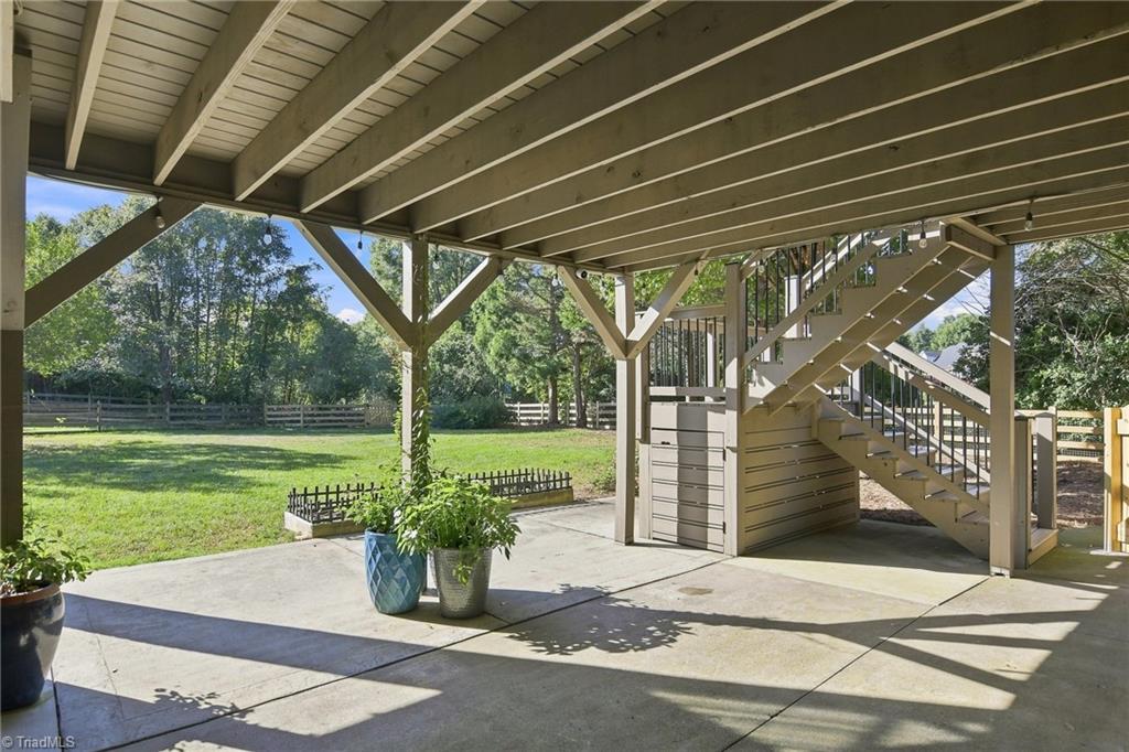 4610 Century Oaks Lane Property Photo 33