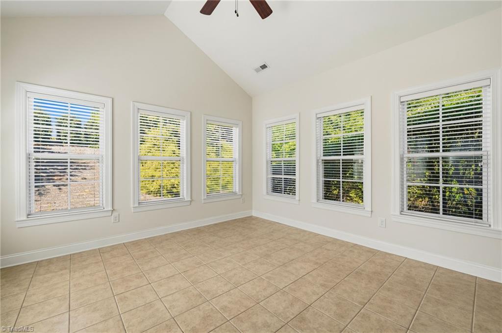 5285 Esher Drive Property Photo 12