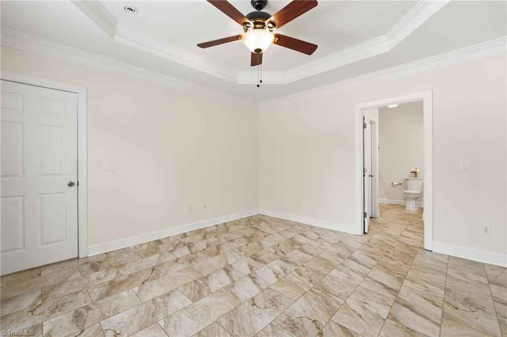 5285 Esher Drive Property Photo 18