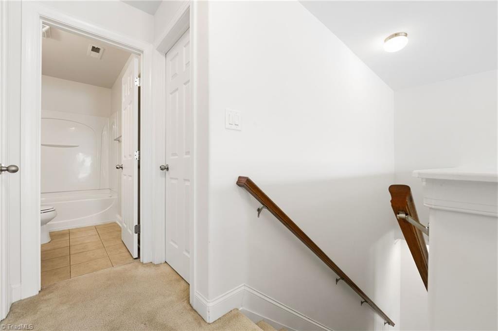 5285 Esher Drive Property Photo 28